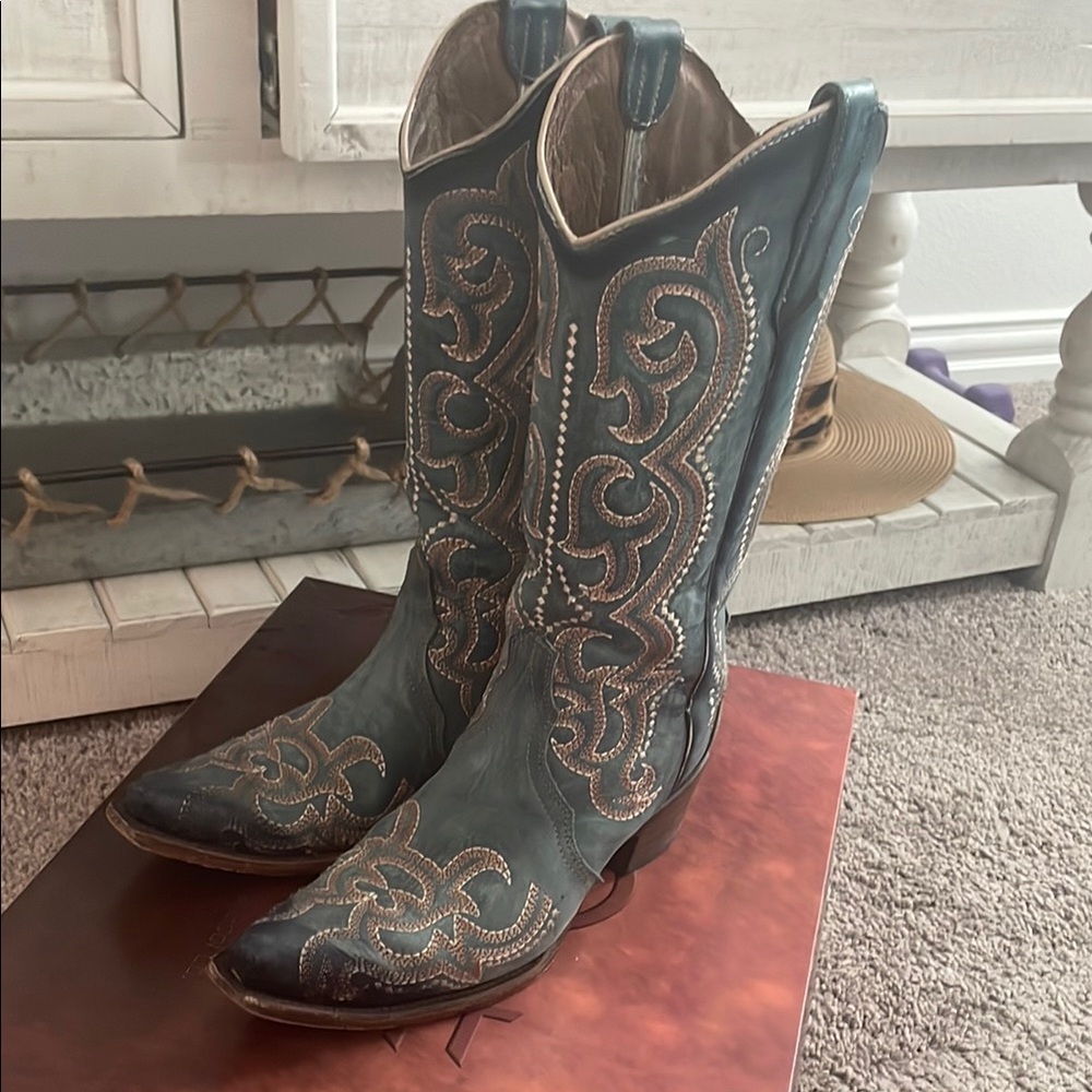 Corral Blue and Tan Heeled Boots with Intricate Embroidery